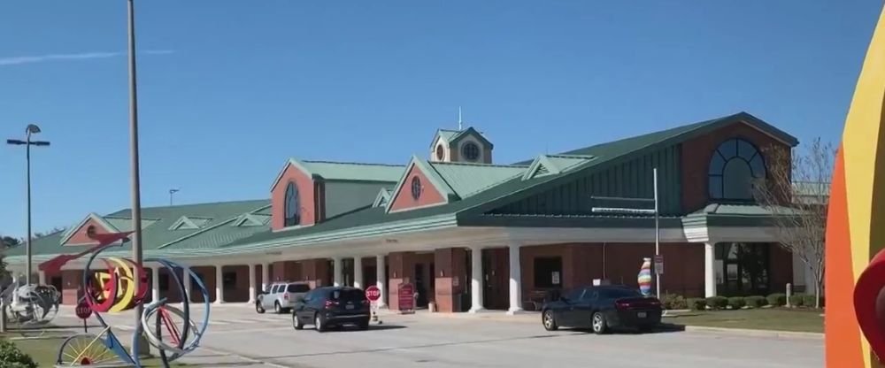 United Airlines EWN Terminal- Coastal Carolina Regional Airport