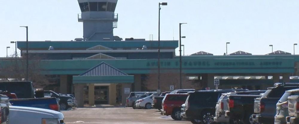 United Airlines GRB Terminal- Green Bay Austin Straubel International Airport