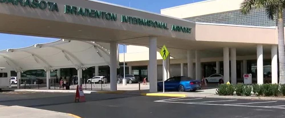 United Airlines SRQ Terminal- Sarasota Bradenton International Airport