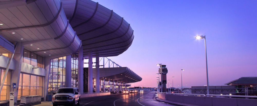 United Airlines PVD Terminal- Rhode Island T.F. Green International Airport