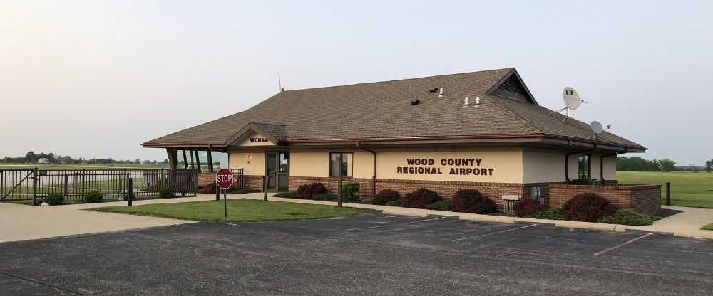 United Airlines PKB Terminal – Wood County Regional Airport