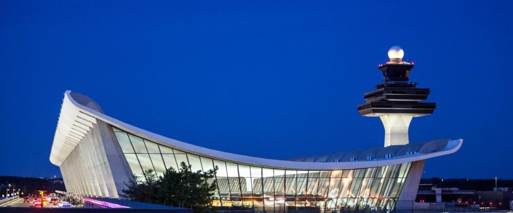 Air Canada YQG Terminal - Windsor International Airport