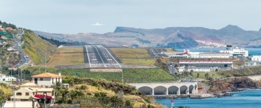Swiss Airlines FNC Terminal – Madeira Airport International Cristiano Ronaldo