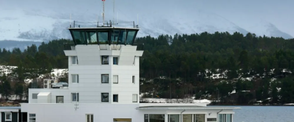 Widerøe Airlines MOL Terminal – Molde Airport