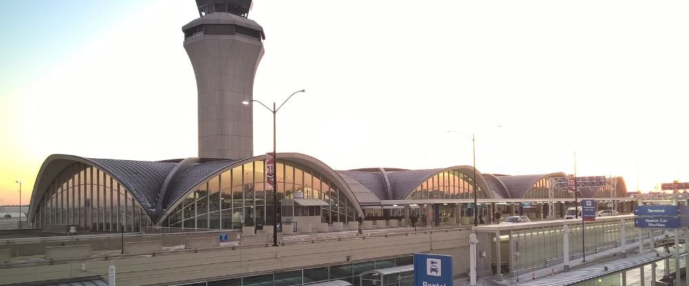 CommuteAir STL Terminal – St. Louis Lambert International Airport