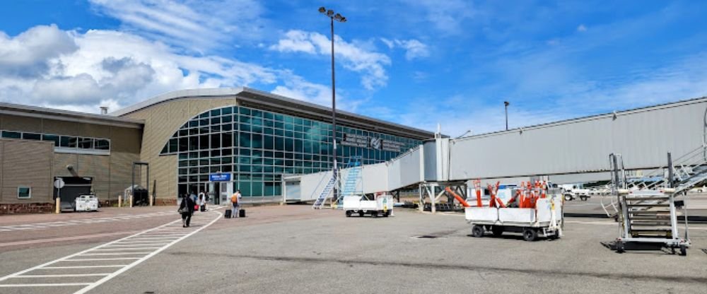 Air Saint-Pierre YQM Terminal – Greater Moncton Roméo LeBlanc International Airport