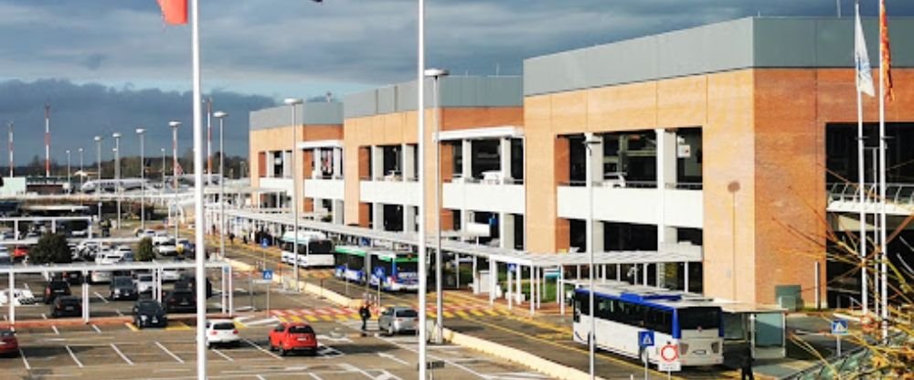 Binter Canarias Airlines VCE Terminal – Venice Marco Polo Airport